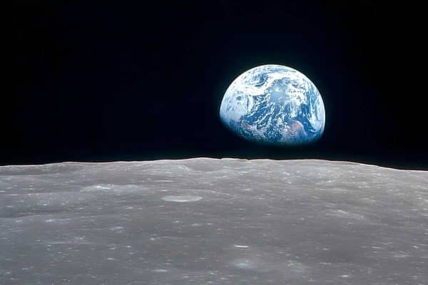 Photo of Earth as seen from moon